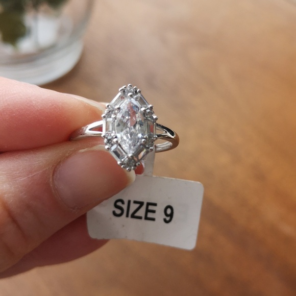 Charmed Aroma ring, NWT - Picture 3 of 3